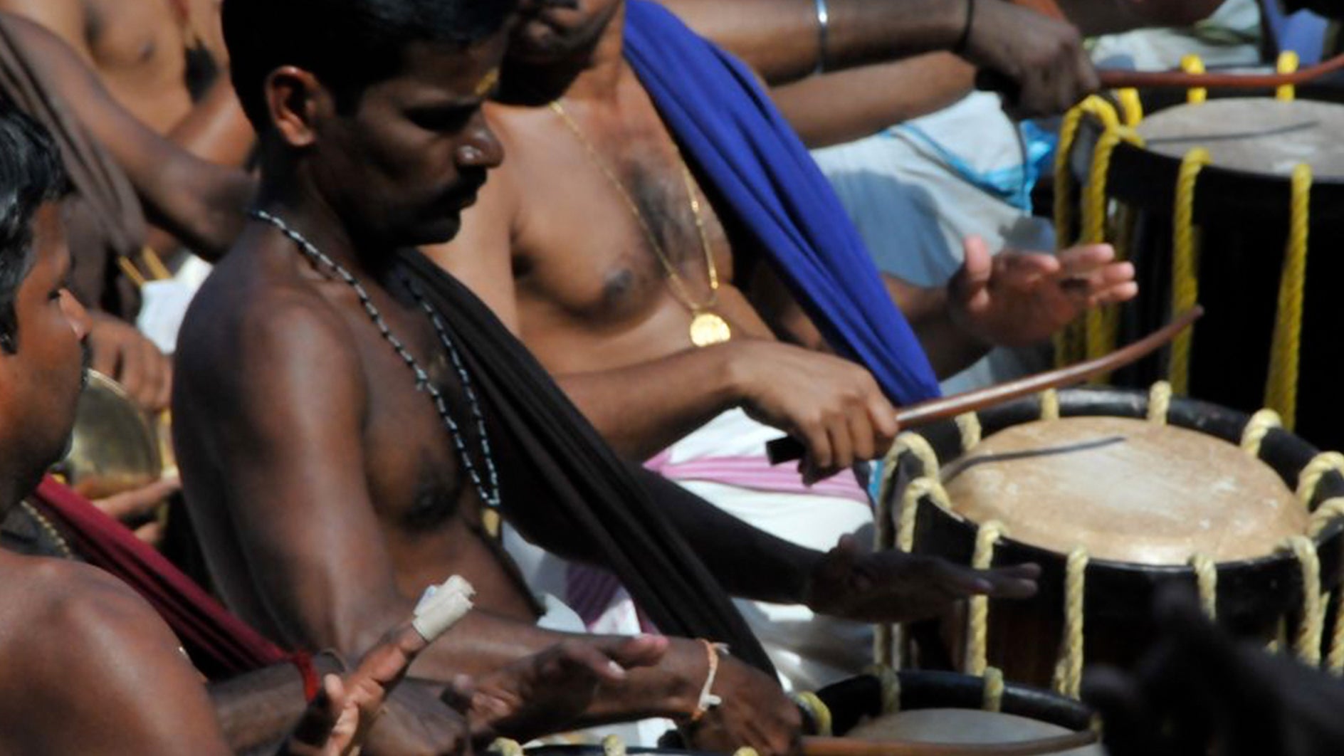 Indian Street Drummers - Indian Percussion